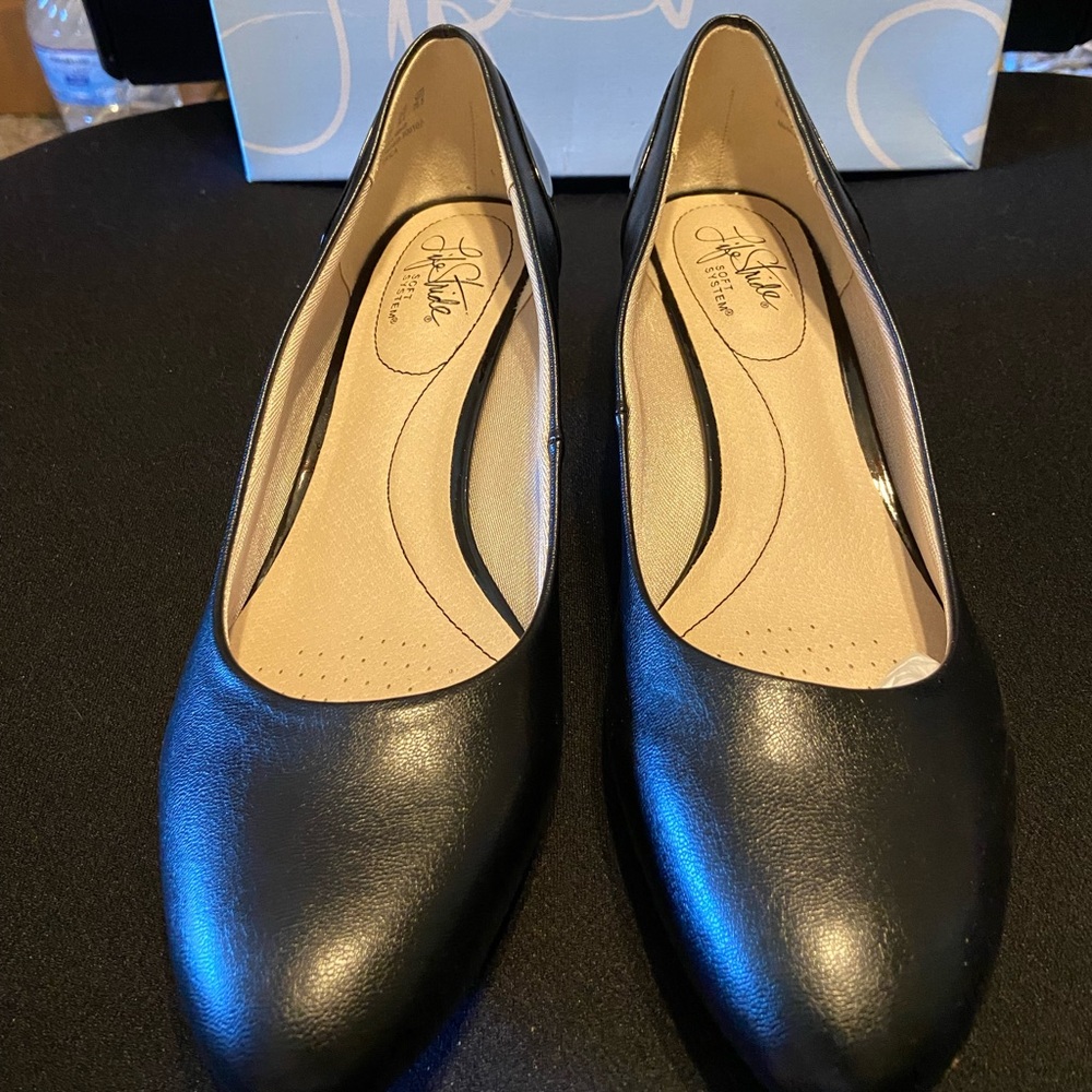 Life Stride Leather Women's Erica with patent heels